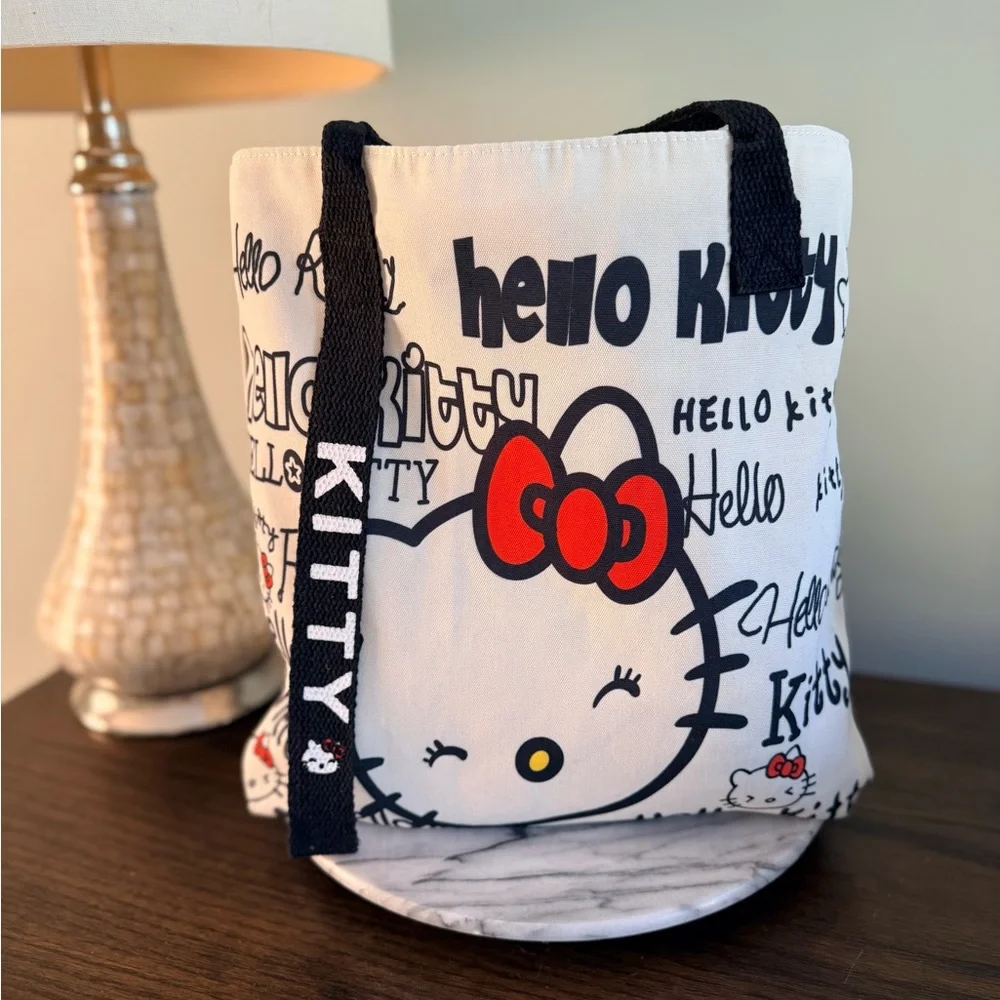 Hello Kitty Big Head Canvas Tote Bag, New - Picture 2 of 9